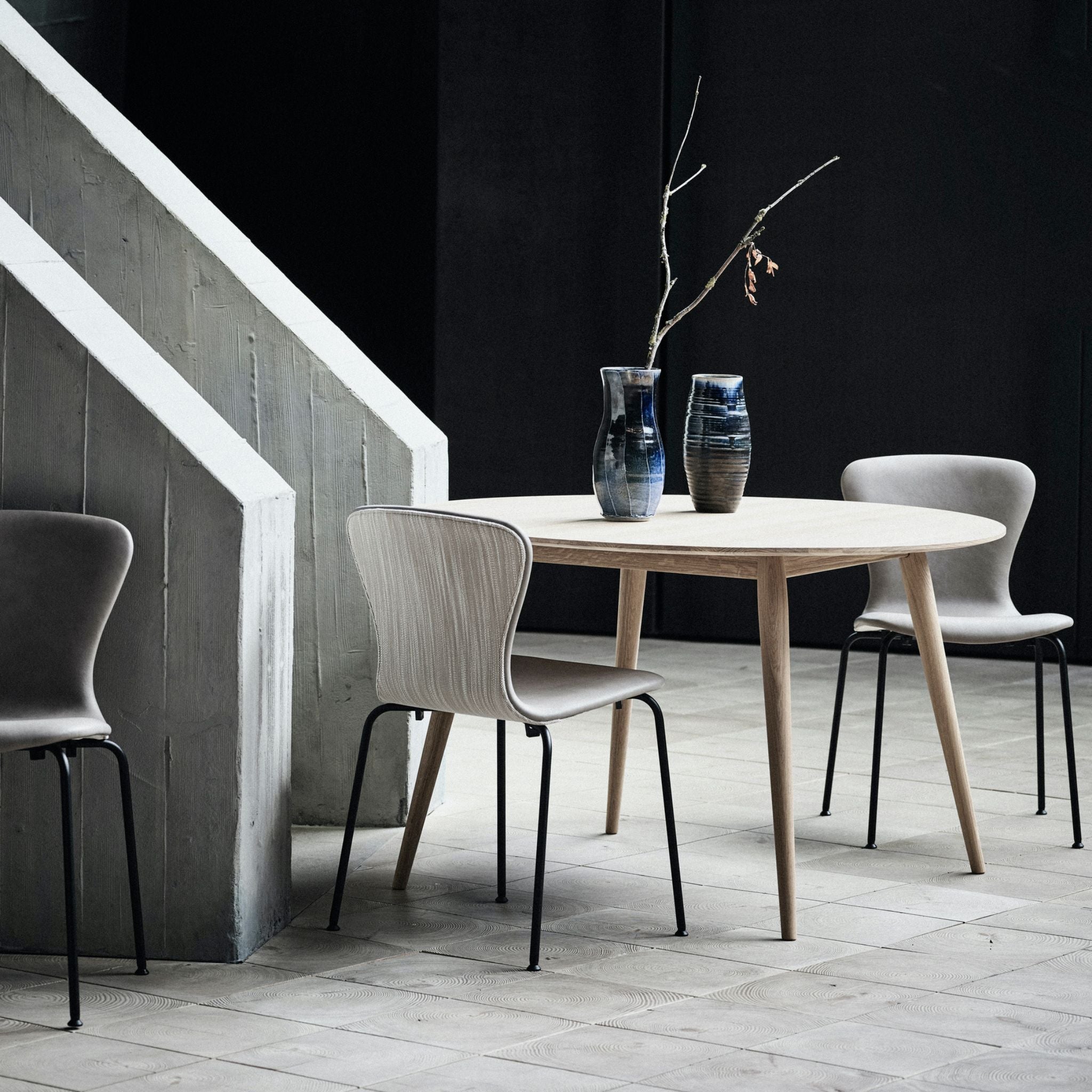 PLAYdinner Round Ø100 & Ø120 Dining Table PLAYdinner Round Ø100 & Ø120 Dining Table Bruunmunch